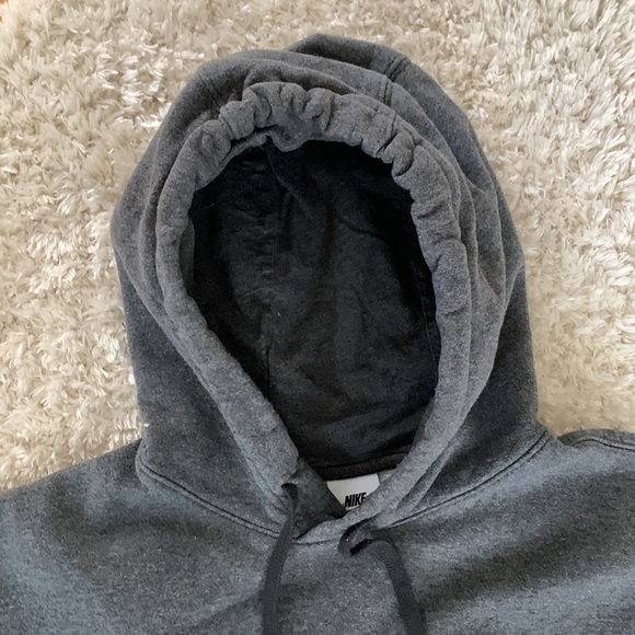 Men’s Nike solo swoosh hoodie - Picture 4 of 8
